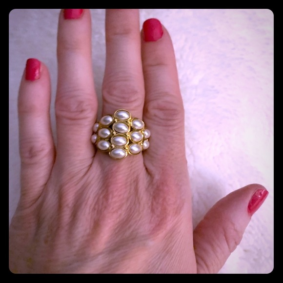 💚3/$30! PRETTY FASHION RING💗 - Picture 1 of 7